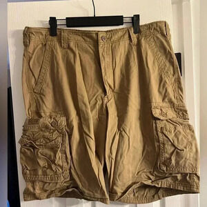 Lee cargo shorts, bundle, 2 pairs, both 36,both tan